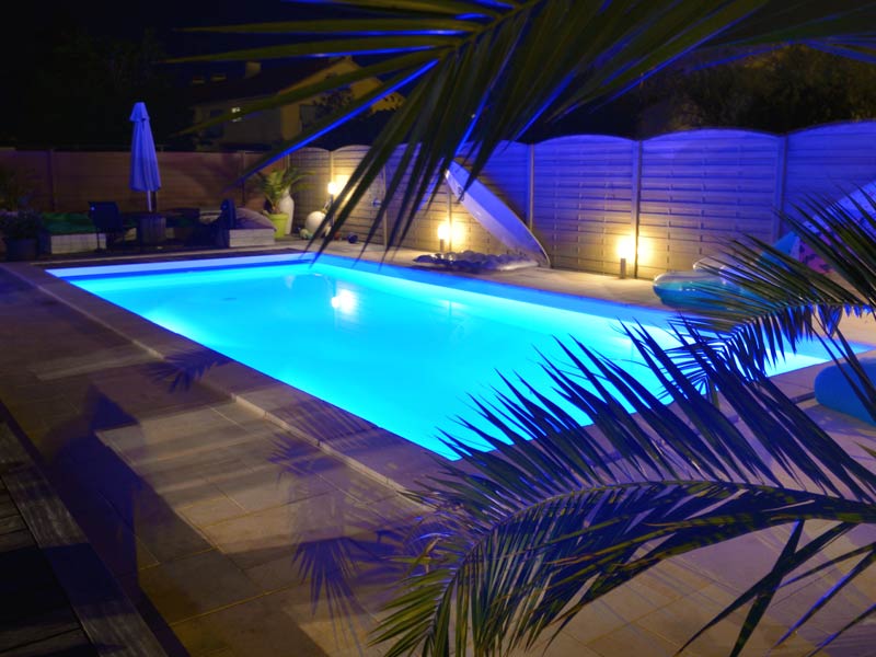 Instalación de sistemas de iluminación para piscinas - Piscinator Instalación de sistemas de iluminación para piscinas