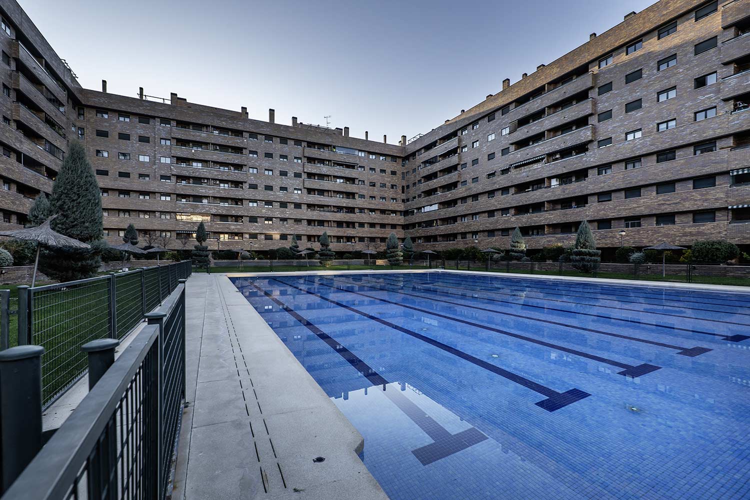 presupuesto-online-construccion-piscina-para-comunidades-vecinos-piscinator Presupuesto instalación de piscina elevada prefabricada de acero y lámina armada o liner