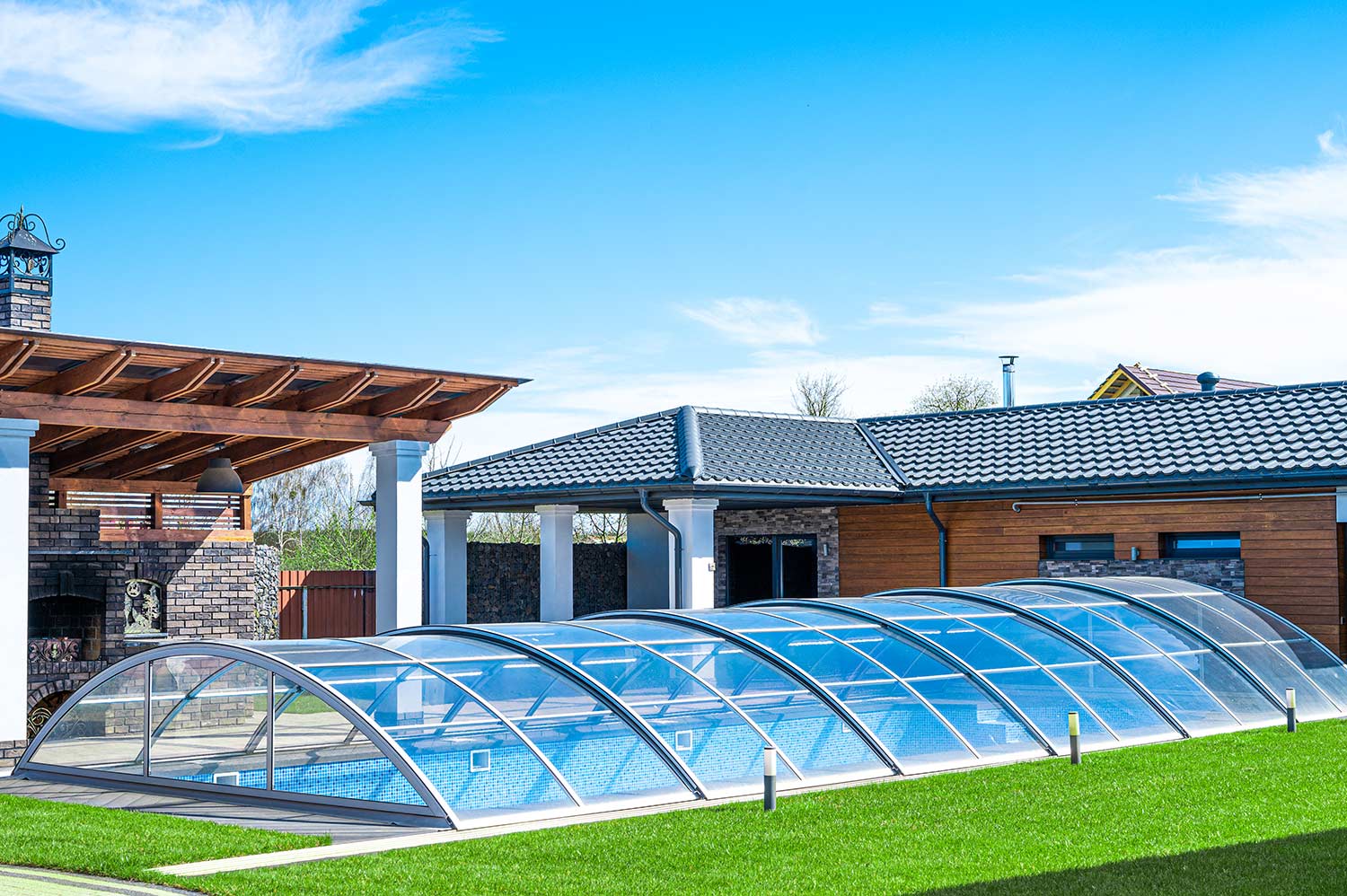 Presupuesto online de cubiertas bajas para piscinas - Piscinator Presupuesto online de cubiertas bajas para piscinas