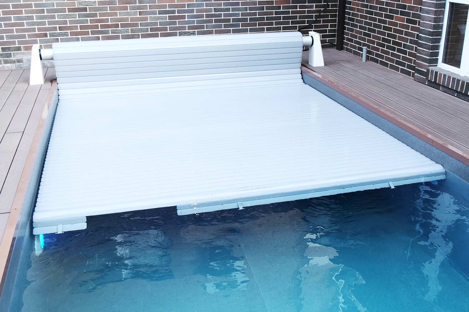 Presupuesto online de cubiertas planas para piscinas - Piscinator Presupuesto online de cubiertas planas para piscinas