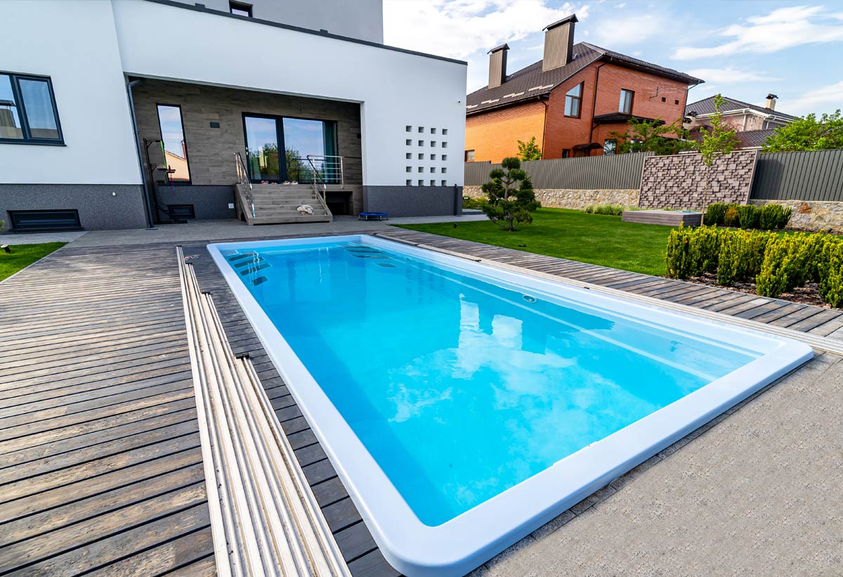Presupuesto instalación de piscina prefabricada de poliéster y fibra - Piscinator Presupuesto instalación de piscina prefabricada de poliéster y fibra